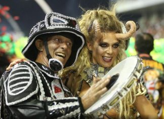 Escola de samba tem bateria temática de Resident Evil Escola de samba tem bateria temática de Resident Evil
