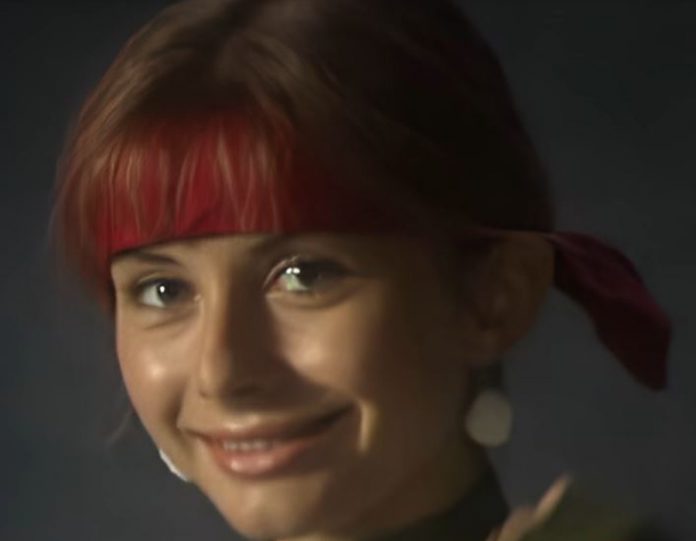 Rebecca Chambers (Atriz: Linda)